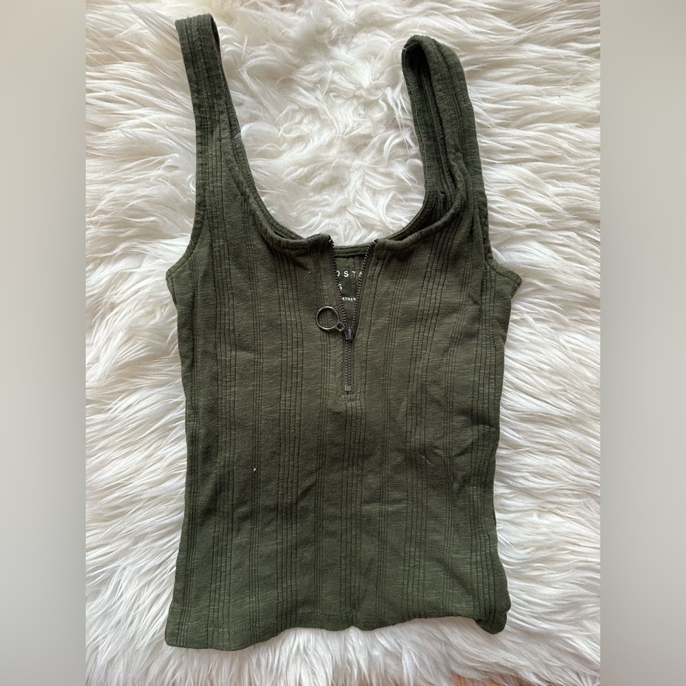 american eagle tank top